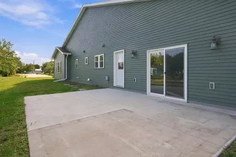 Other - 661 E River Dr, Omro, WI 54963 photo 1 of 9