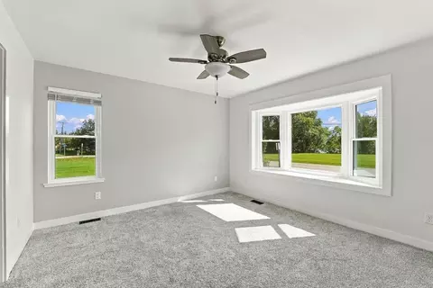 Living - 661 E River Dr, Omro, WI 54963 photo 2 of 7