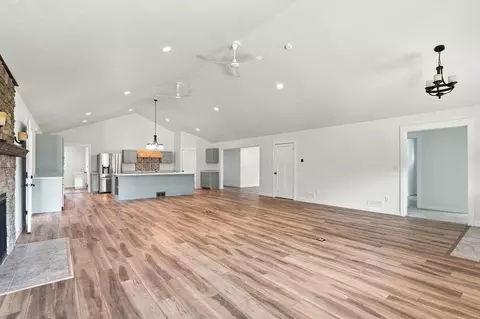 Living - 661 E River Dr, Omro, WI 54963 photo 5 of 7