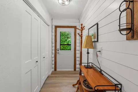 Entry Way - 5722 Springbrook Rd, Omro, WI 54963 photo 1 of 1