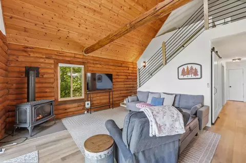 Living - 5722 Springbrook Rd, Omro, WI 54963 photo 2 of 2