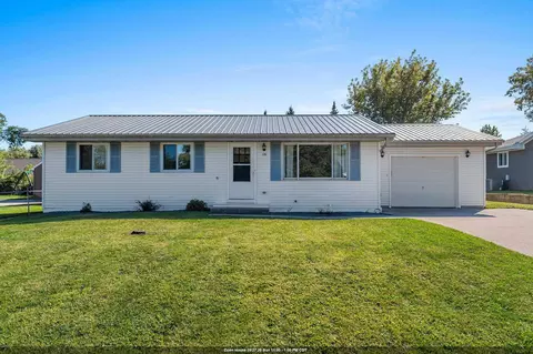 120 Baake St, Hortonville, WI 54944
