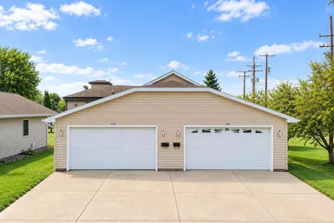 1737 Evans St, Oshkosh, WI 54901
