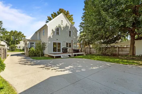 Exterior - 505 E Brewster St, Appleton, WI 54911 photo 4 of 9