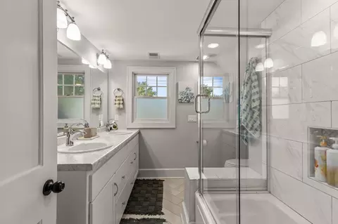 Bath - 505 E Brewster St, Appleton, WI 54911 photo 1 of 4