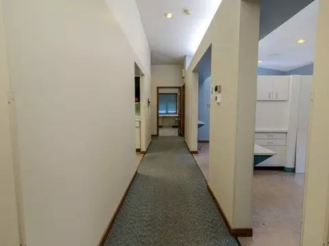 Entry Way - 100 Pine Crest Ln, Iola, WI 54945 photo 3 of 9