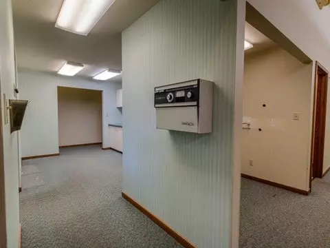 Entry Way - 100 Pine Crest Ln, Iola, WI 54945 photo 2 of 9