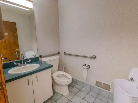 Bath - 100 Pine Crest Ln, Iola, WI 54945 photo 2 of 4