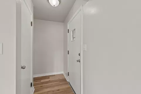 Entry Way - 272 17th St, Fond Du Lac, WI 54935 photo 2 of 2