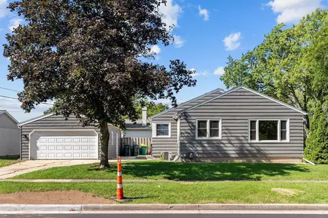 Exterior - 272 17th St, Fond Du Lac, WI 54935 photo 6 of 10