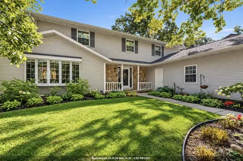 425 E Fox Run Cir, Green Bay, WI 54311