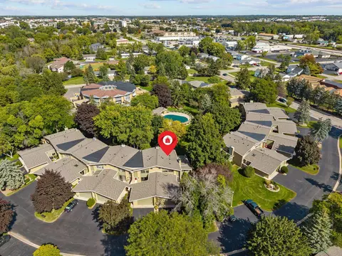 View/Area - 1233 W Nicolet Cercle, Appleton, WI 54914 photo 1 of 5