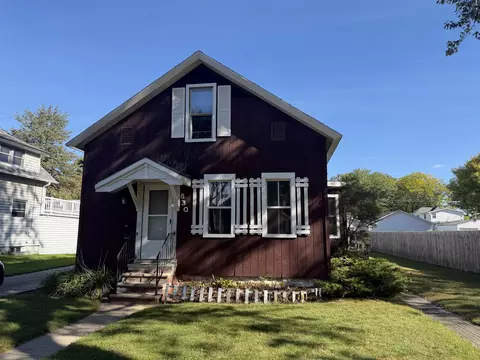 830 Elmore St, Green Bay, WI 54303