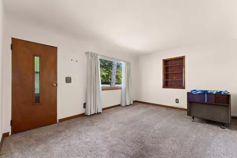 Living - 2615 W Highway Dr, Appleton, WI 54914 photo 1 of 3