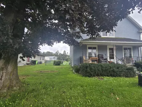 203 E Wall St, Neshkoro, WI 54960