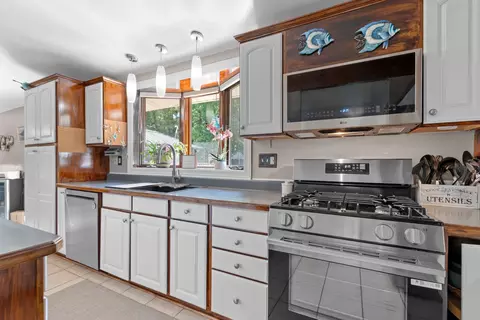 Kitchen - n7791 Saint Paul Road, Crivitz, WI 54114 photo 4 of 4