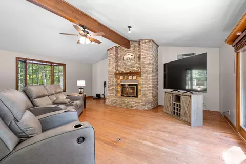 Living - n7791 Saint Paul Road, Crivitz, WI 54114 photo 1 of 3