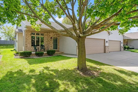 Exterior - 1815 E Sylvan Ave, Appleton, WI 54915 photo 2 of 7