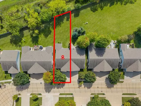 View/Area - 1815 E Sylvan Ave, Appleton, WI 54915 photo 4 of 5