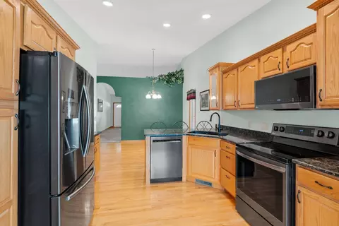 Kitchen - 1815 E Sylvan Ave, Appleton, WI 54915 photo 2 of 2