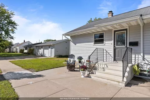 121 E 2nd St, Kimberly, WI 54136