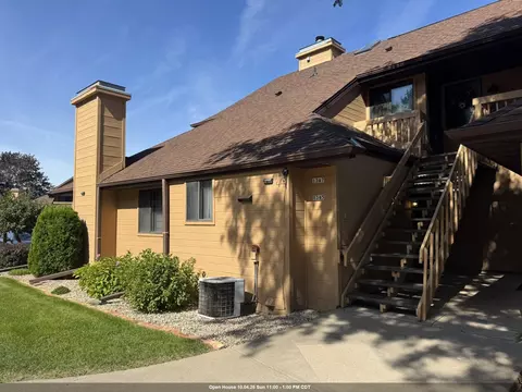 1345 W 18th Ave, Oshkosh, WI 54902