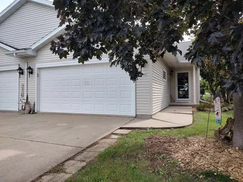1040 4th St, Fond Du Lac, WI 54935