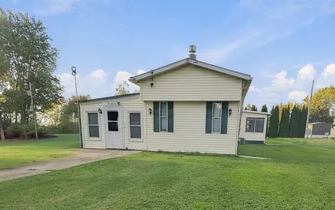 w5070 Woodland Road, Shawano, WI 54166