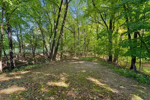 Exterior - 1031 S West Ct #A, Appleton, WI 54915 photo 7 of 7