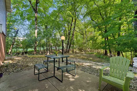 Exterior - 1031 S West Ct #A, Appleton, WI 54915 photo 6 of 7