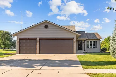 1604 Primrose Ln, Fond Du Lac, WI 54935