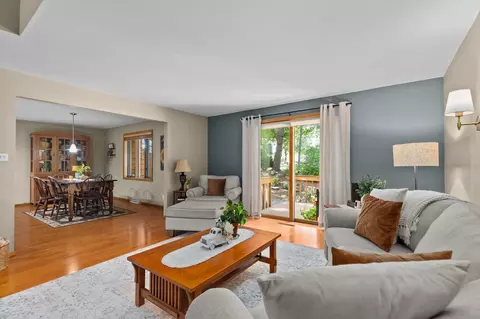 Living - 905 E Windfield Pl #C, Appleton, WI 54911 photo 4 of 5