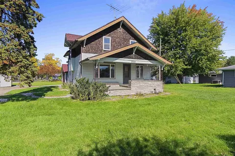 Exterior - 2500 E Newberry St, Appleton, WI 54915 photo 2 of 8