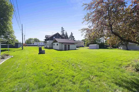 Exterior - 2500 E Newberry St, Appleton, WI 54915 photo 7 of 8