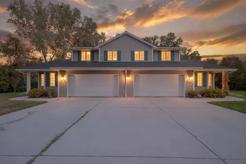 350 Tony Ln, Green Bay, WI 54303