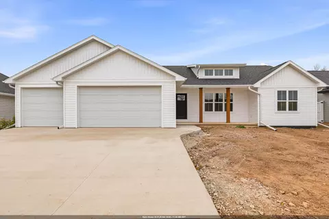 n9261 Constellation Drive, Appleton, WI 54915