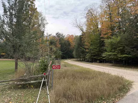 Exterior - w12531 Mill Creek Court, Gresham, WI 54128 photo 14 of 18