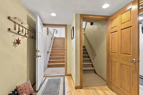 Entry Way - 1394 W Mason Ridge Ct, Appleton, WI 54914 photo 4 of 4