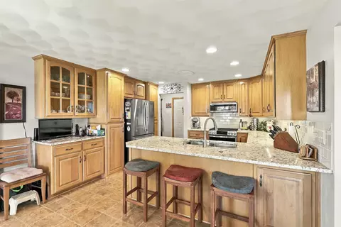 Kitchen - 1394 W Mason Ridge Ct, Appleton, WI 54914 photo 1 of 4