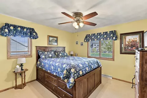 Bedroom - 1394 W Mason Ridge Ct, Appleton, WI 54914 photo 3 of 5
