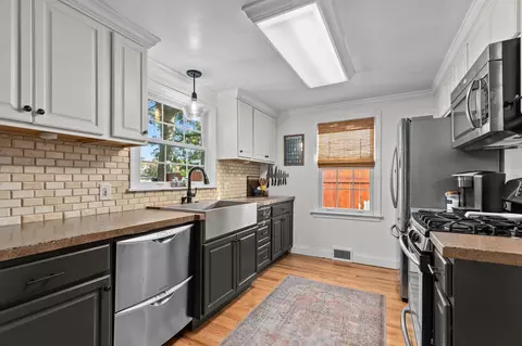 Kitchen - 544 W Seymour St, Appleton, WI 54915 photo 1 of 4