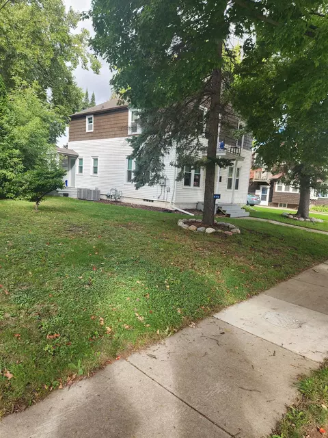 Exterior - 1415 N Erb St, Appleton, WI 54911 photo 1 of 5