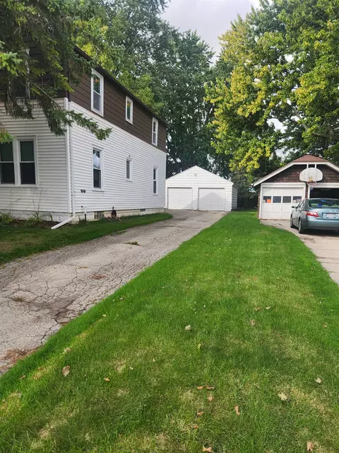 Exterior - 1415 N Erb St, Appleton, WI 54911 photo 2 of 5
