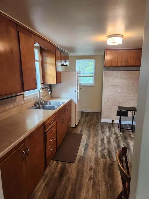 Kitchen - 1415 N Erb St, Appleton, WI 54911 photo 2 of 3