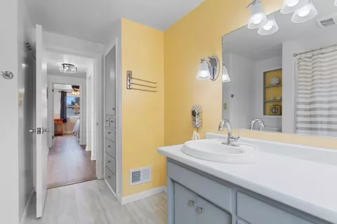 Bath - 613 E Byrd St, Appleton, WI 54911 photo 2 of 2