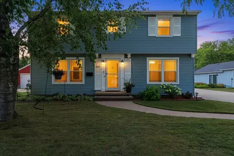 Exterior - 613 E Byrd St, Appleton, WI 54911 photo 2 of 8