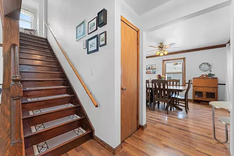 Entry Way - 613 E Byrd St, Appleton, WI 54911 photo 2 of 5