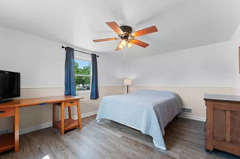 Bedroom - 613 E Byrd St, Appleton, WI 54911 photo 6 of 11
