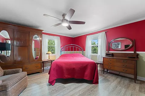 Bedroom - 613 E Byrd St, Appleton, WI 54911 photo 4 of 11