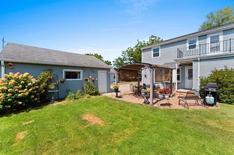 Exterior - 613 E Byrd St, Appleton, WI 54911 photo 5 of 8